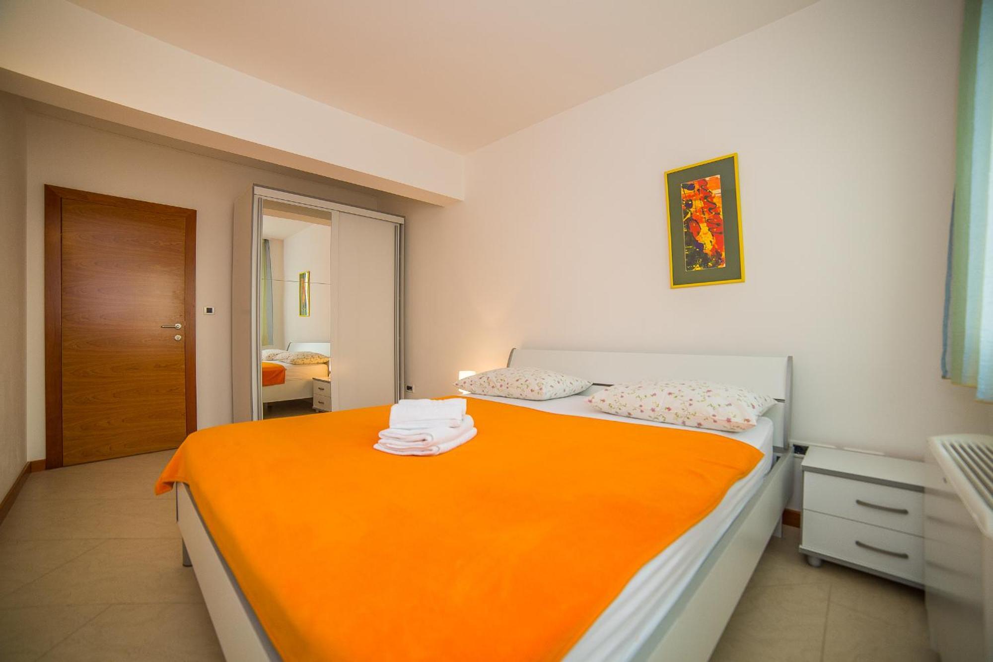 Apartments Milan Makarska Rum bild