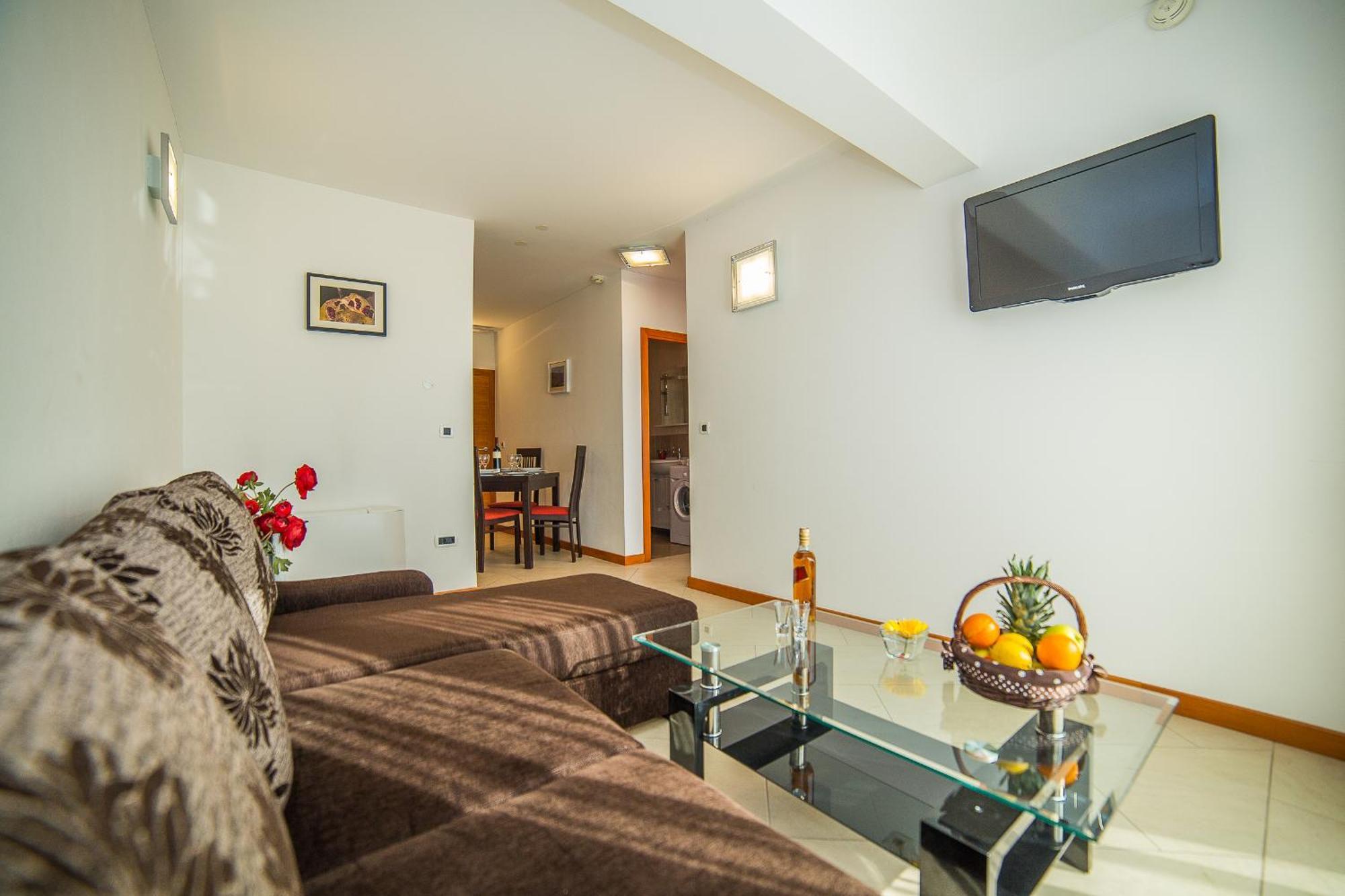 Apartments Milan Makarska Rum bild