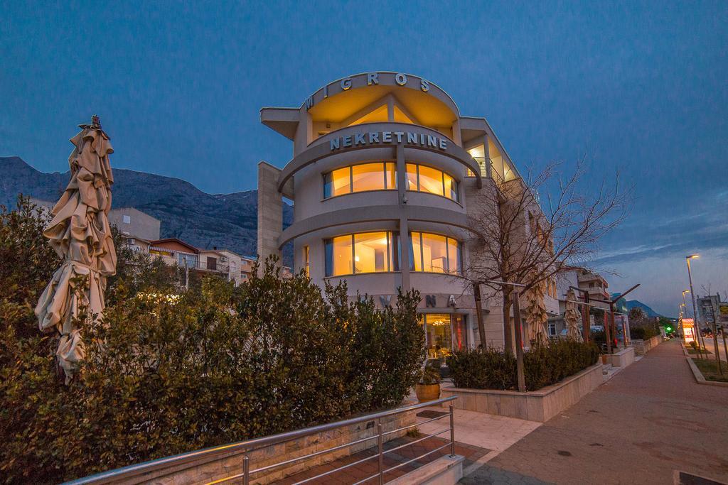 Apartments Milan Makarska Exteriör bild
